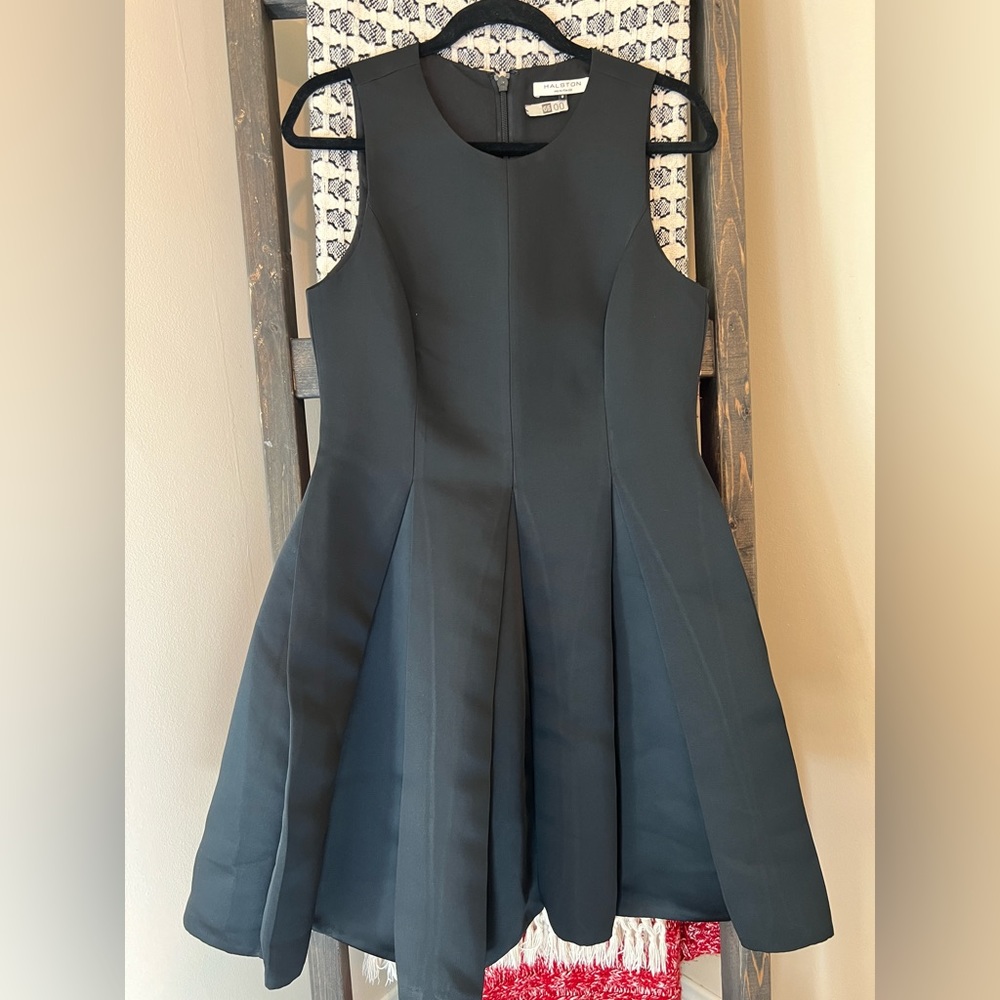 Halston Pleated Dress, Black Sz 8